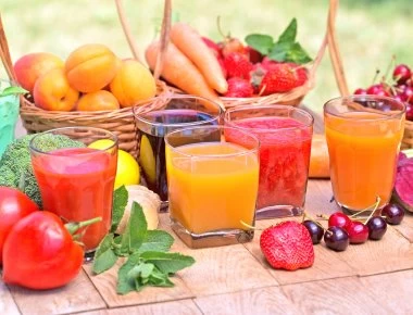 Ο αποτοξινωτικός χυμός που θα σας σώσει από τα πρηξίματα